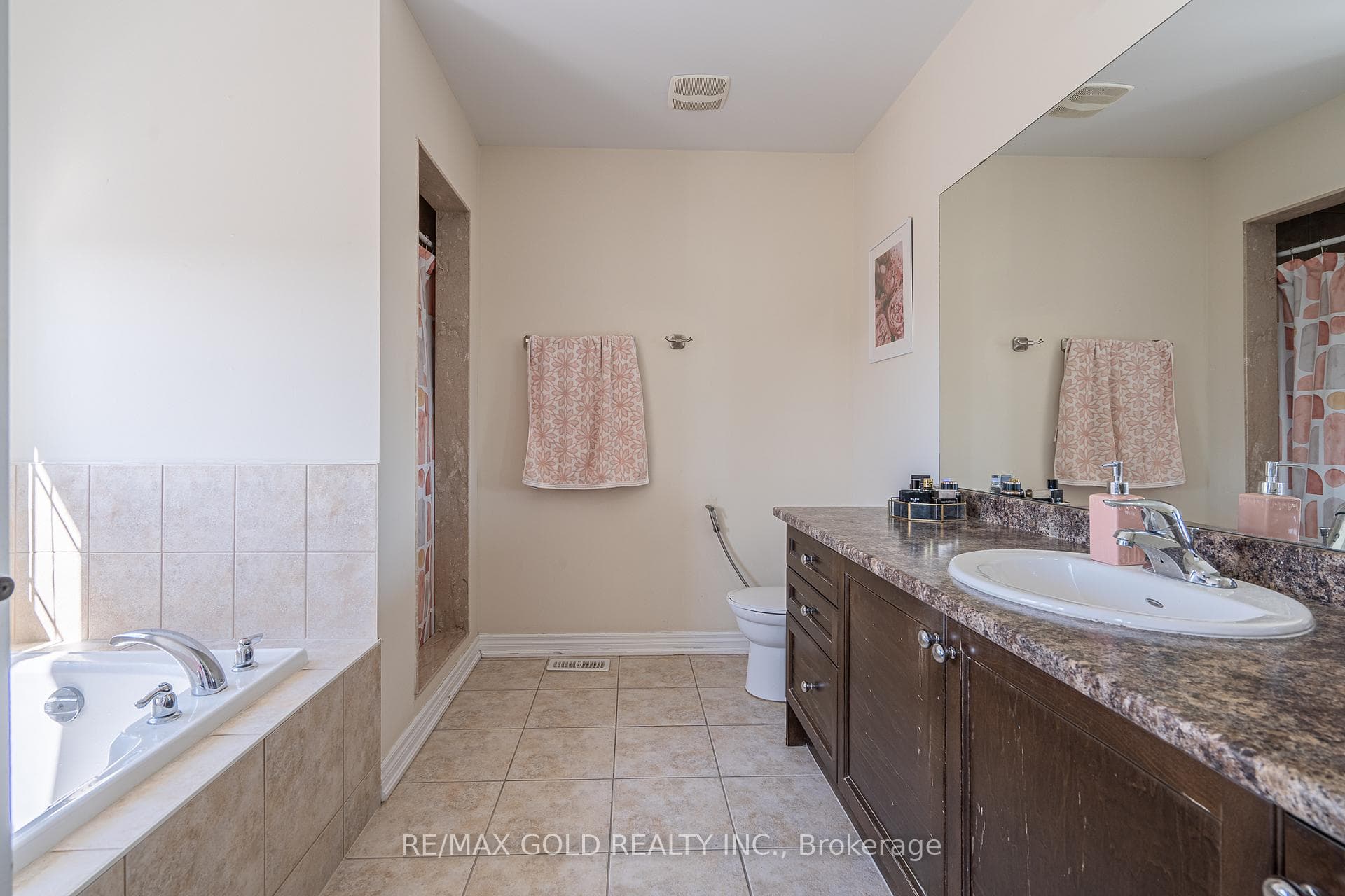36 Naperton Drive photo 25