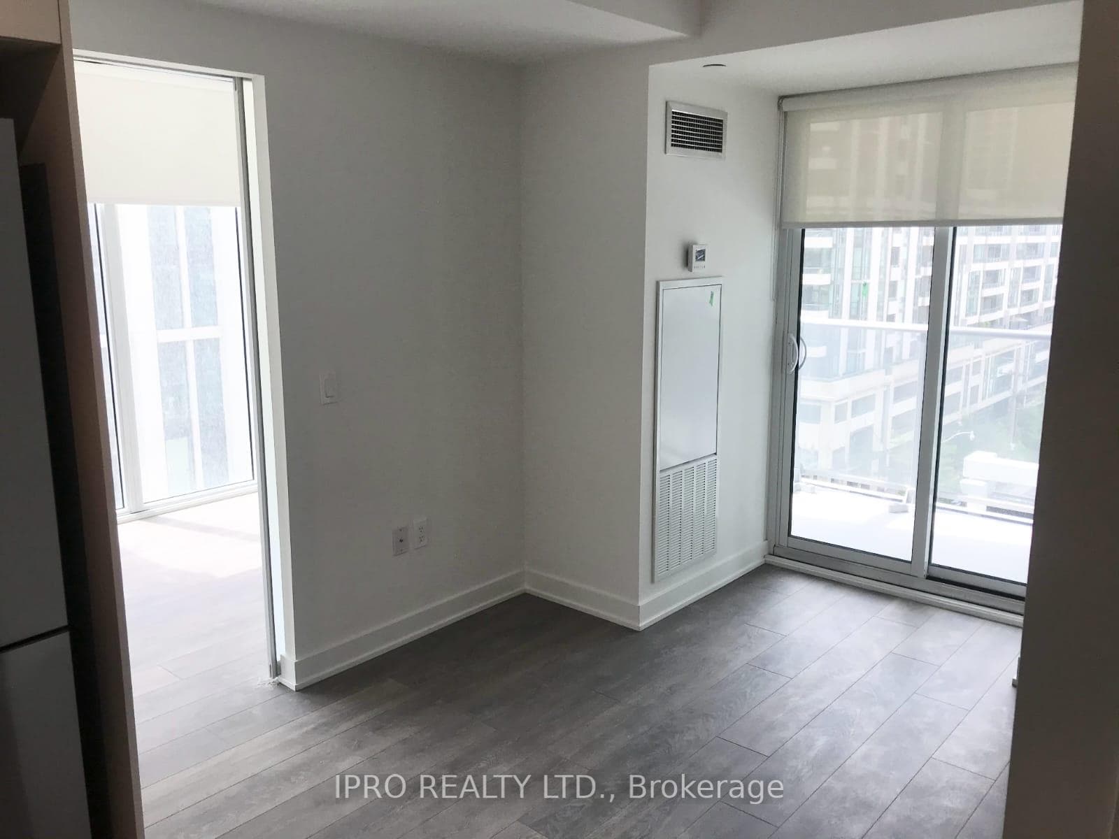 195 Redpath Avenue Unit 712 photo 20