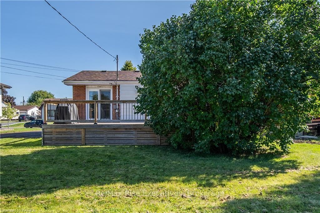 140 UPPER PARK Road photo 35