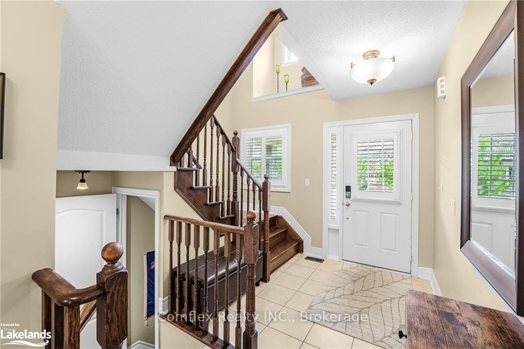76 BATHGATE Crescent photo 6