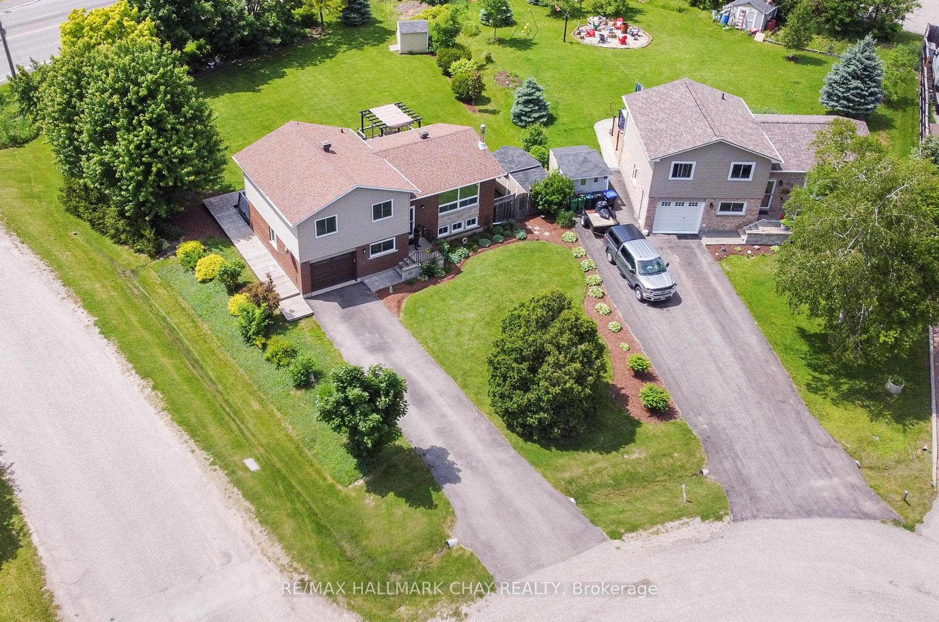 1 Murquinick Court photo 1