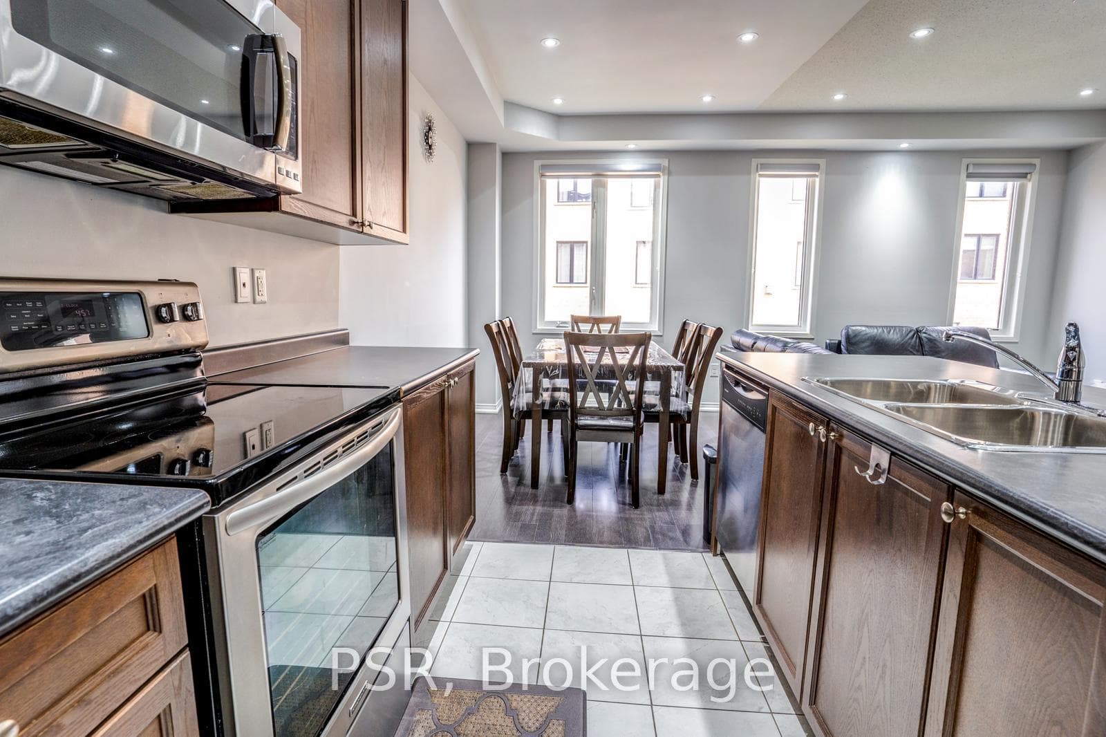 15 Quarrie Lane photo 16