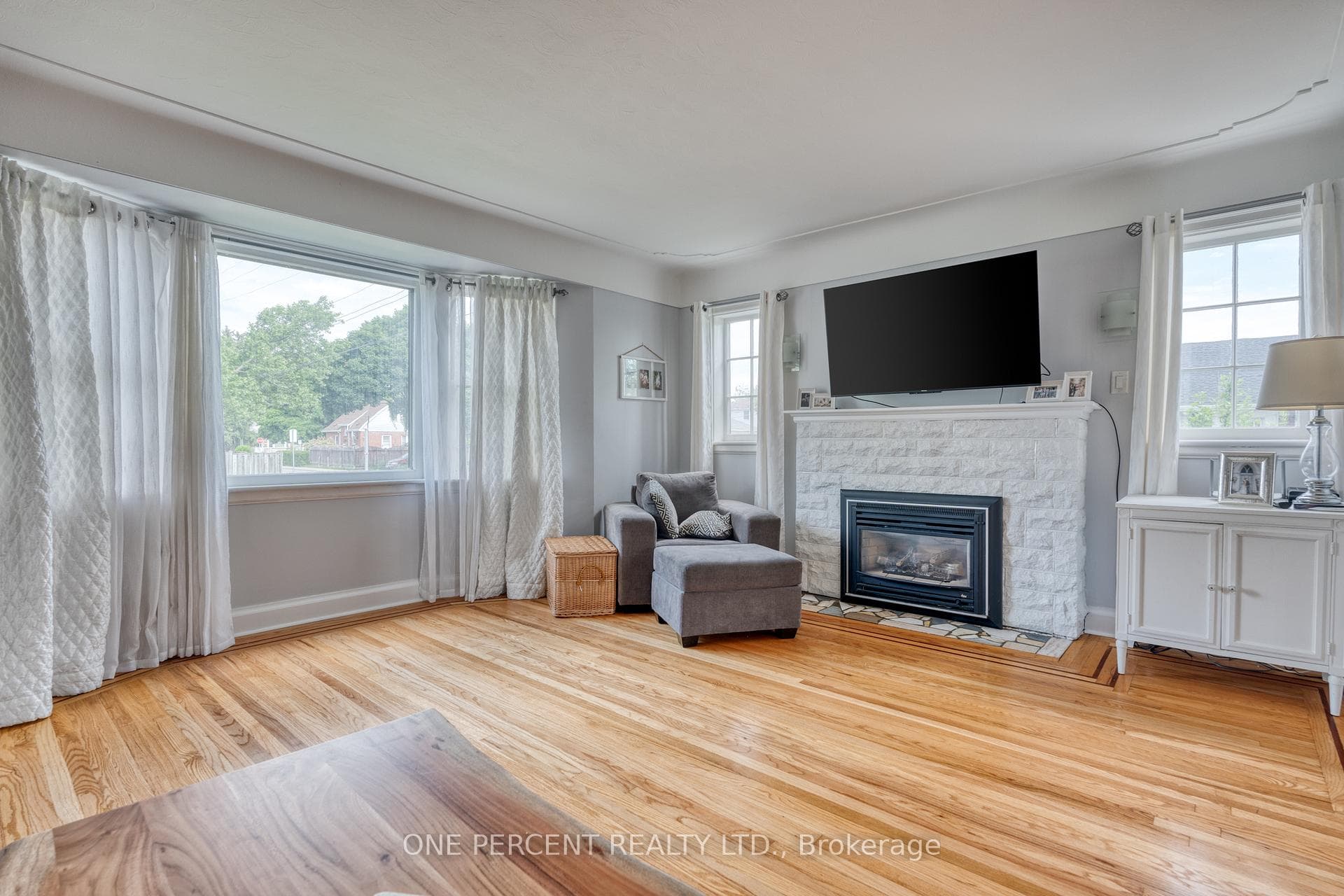 91 Weir Street photo 8