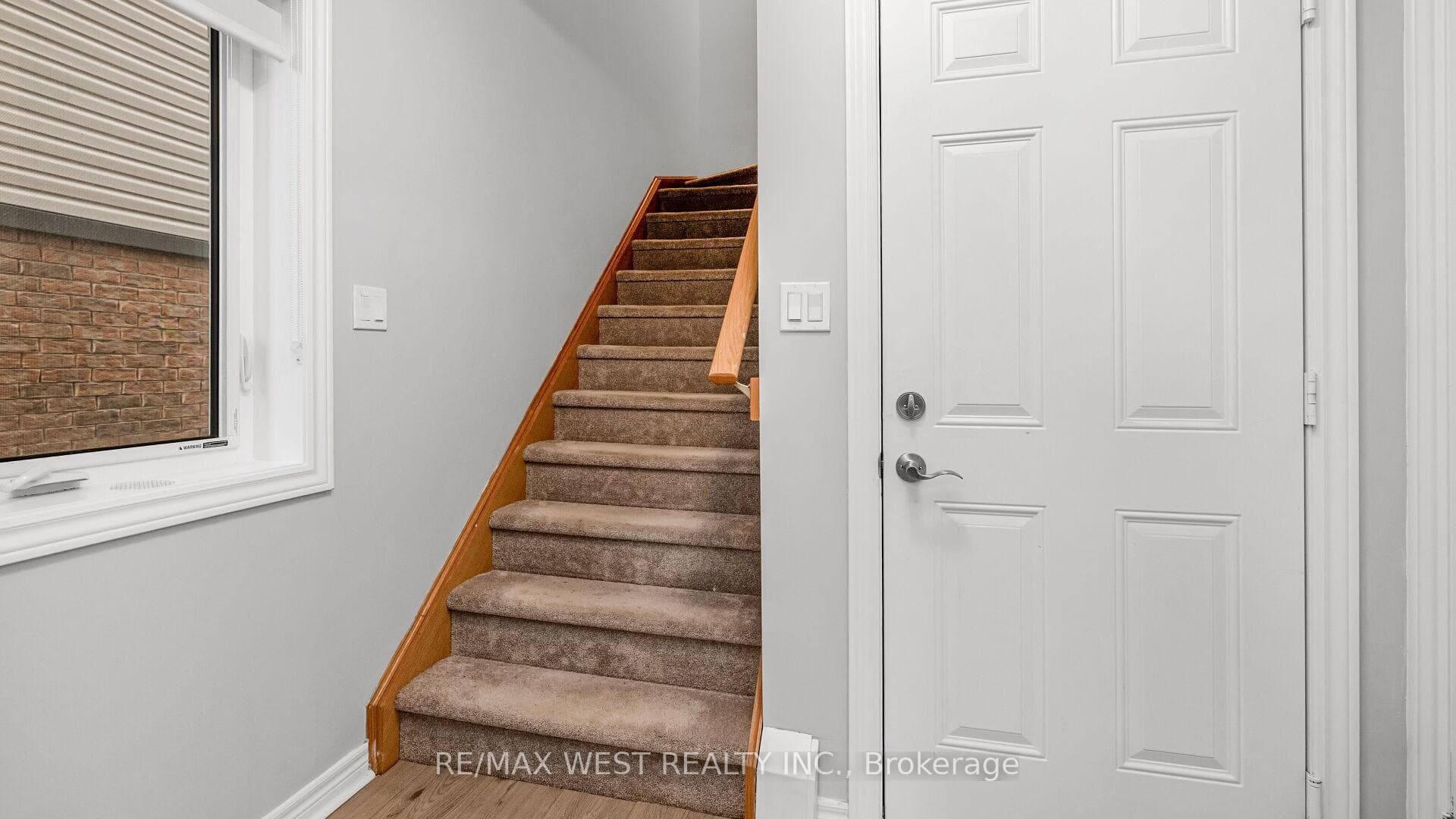 606 Linden Drive photo 12