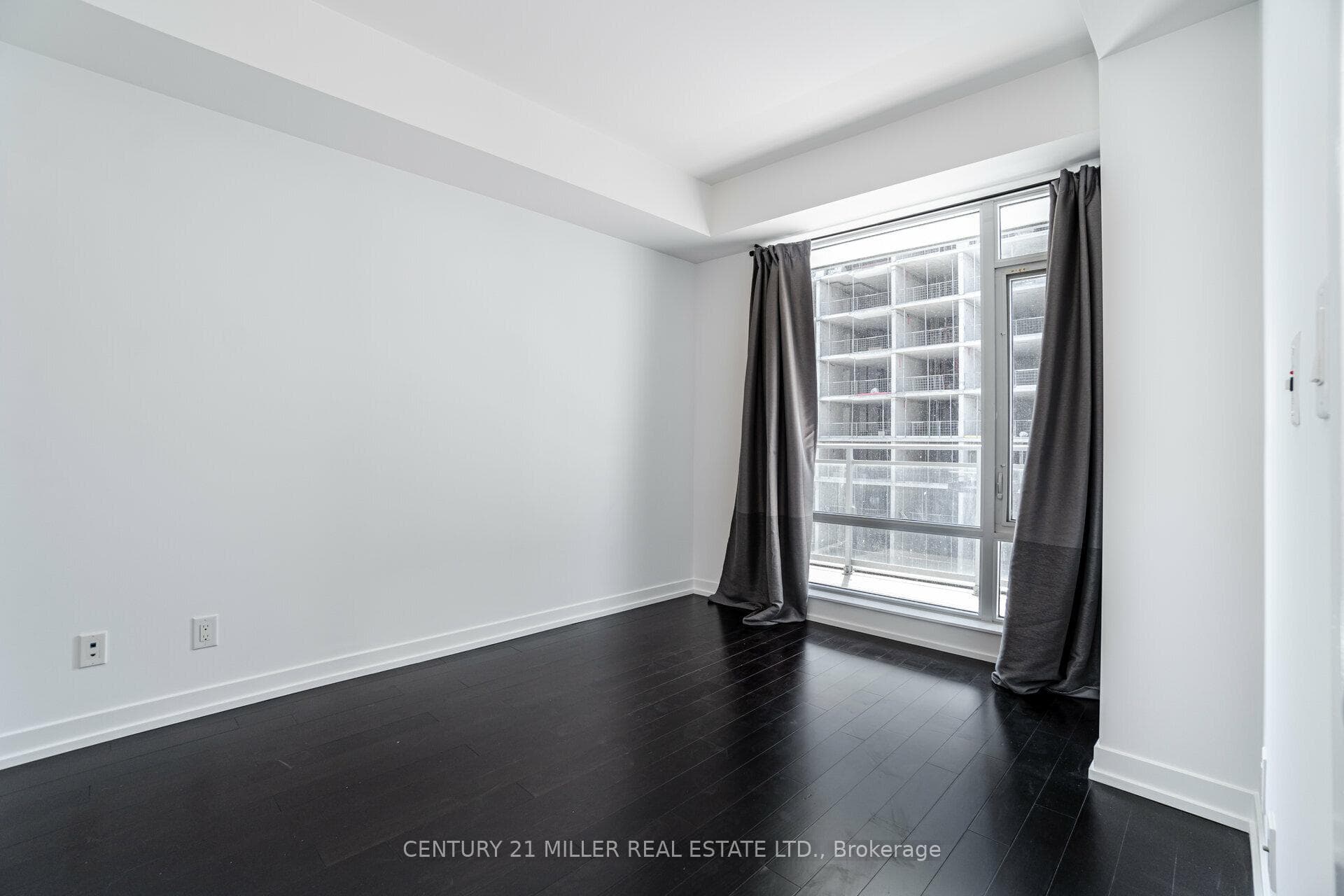 21 Widmer Street Unit 3701 photo 20