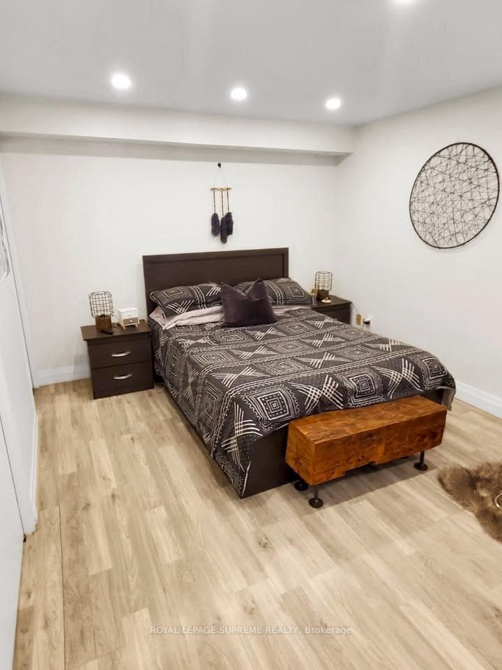 270 Scarlett Road Unit 804 photo 12