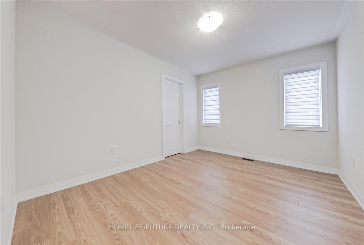 78 NORTHROP Avenue photo 23