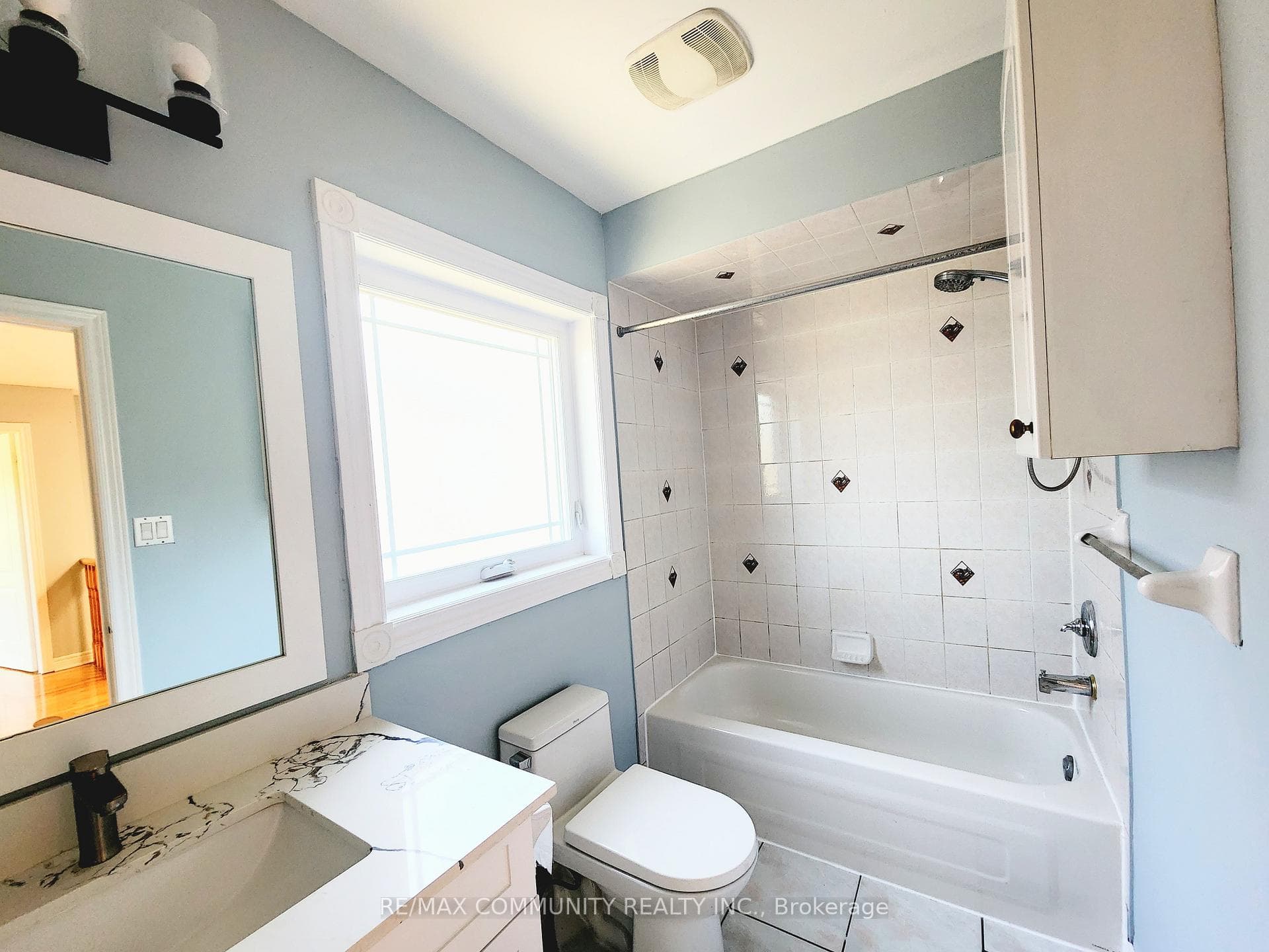 61 Chartway Boulevard Unit Main photo 32
