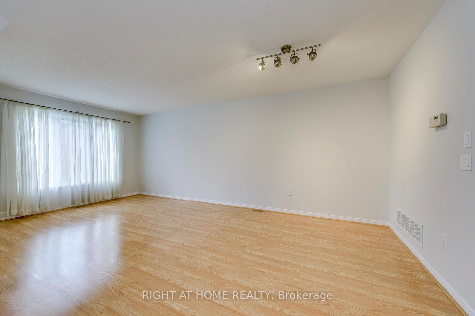 38 Fairview Road Unit 38 photo 10