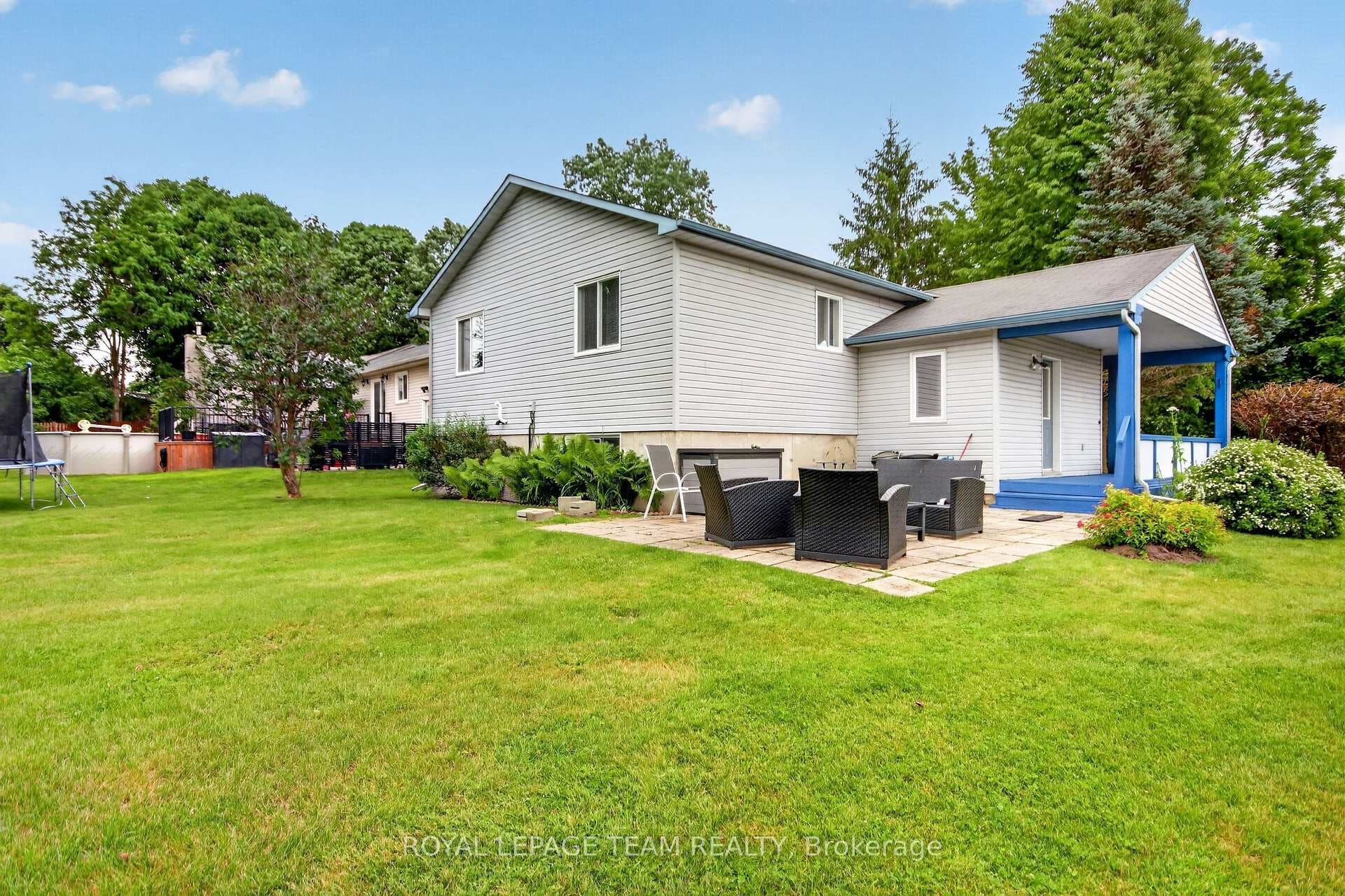 148 CHARLOTTE Street photo 41
