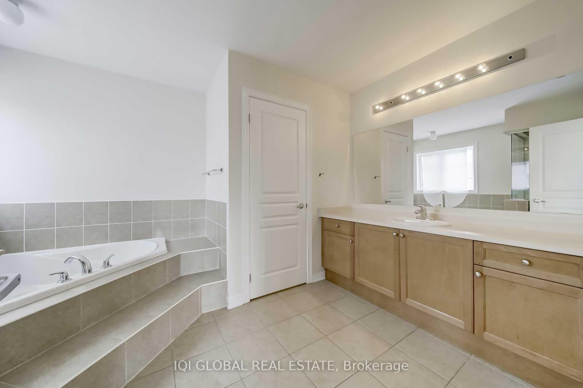 2 Bowkett Drive photo 21