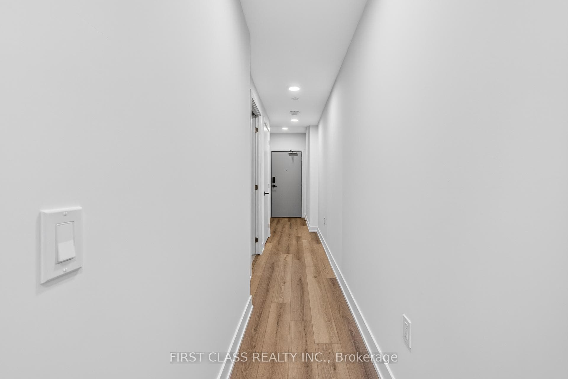 758 Dovercourt Road Unit 610 photo 5