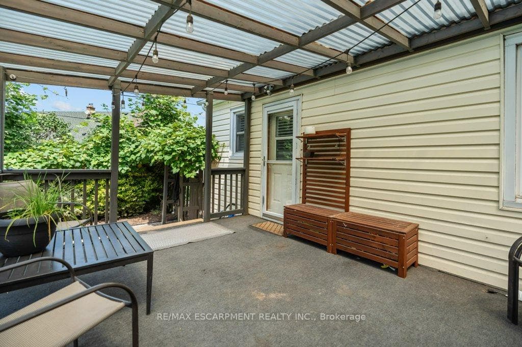 33 Maclaren Avenue photo 28