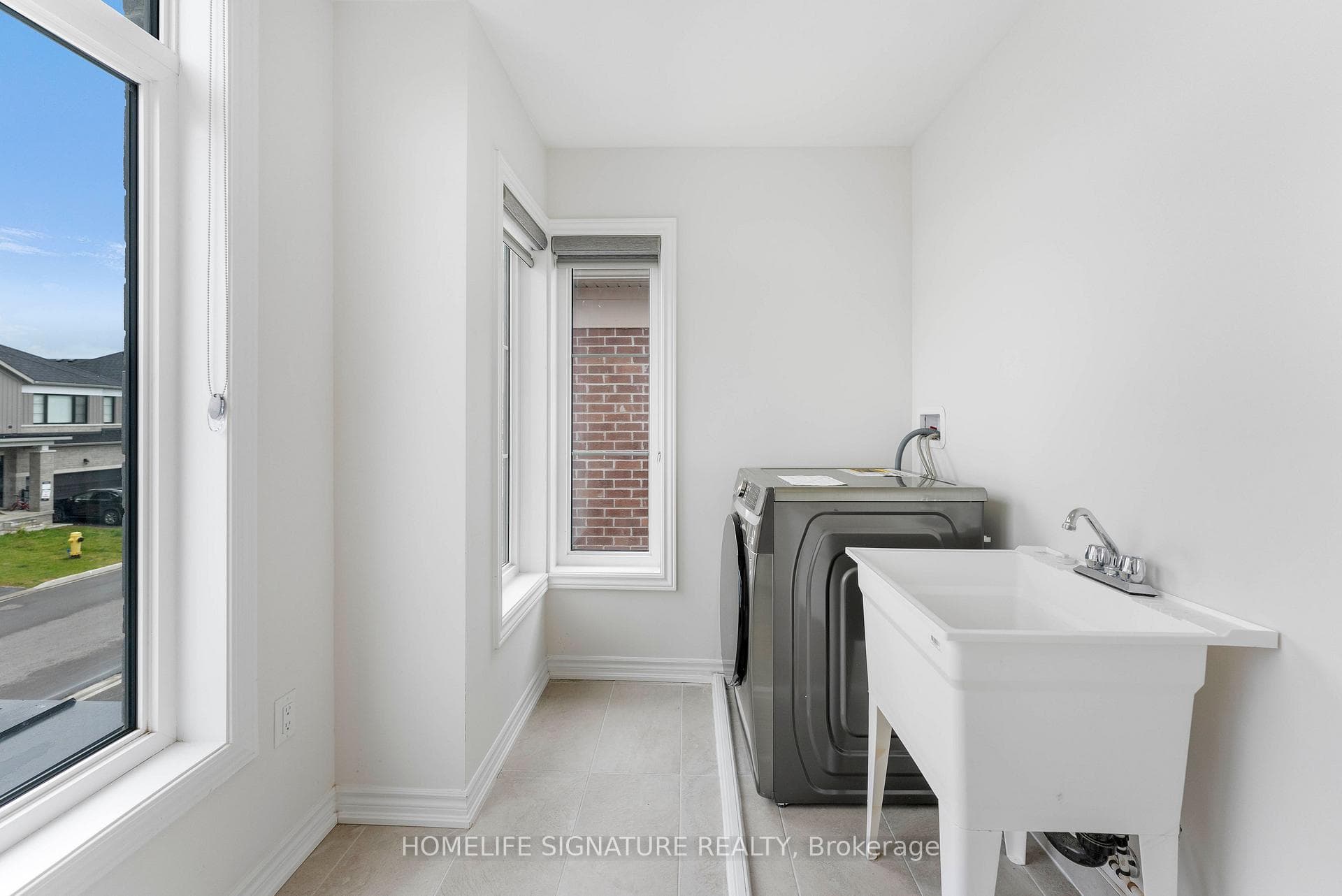 11 Ludlow Drive photo 19
