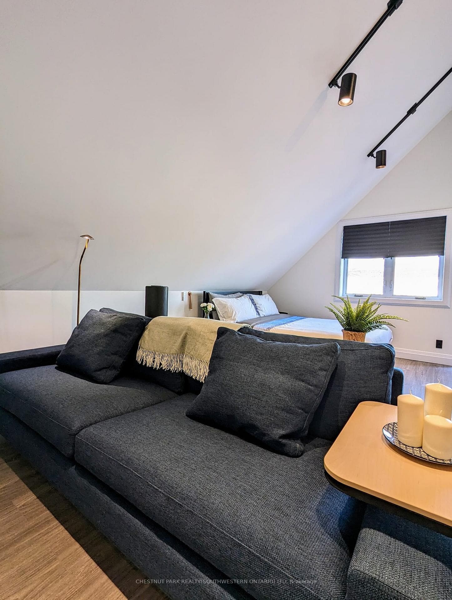 29 Hurst Avenue photo 6