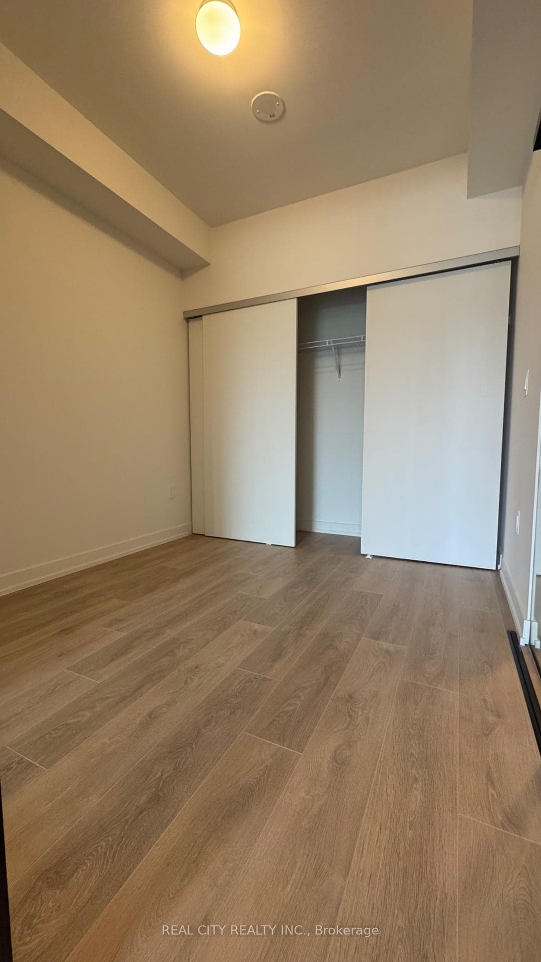 181 Sterling Road Unit 701 photo 16