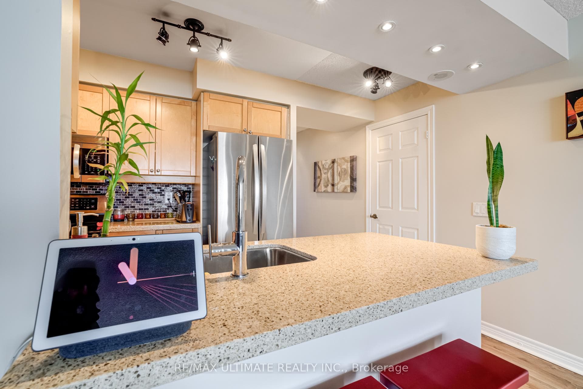 710 Humberwood Boulevard Unit 2202 photo 10