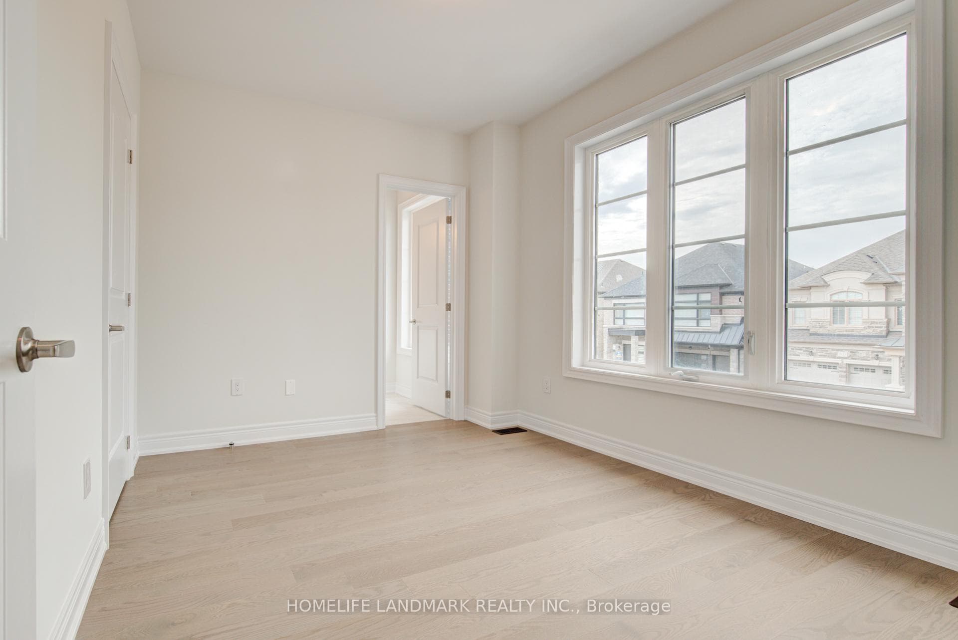 2414 Charles Cornwall Avenue photo 34