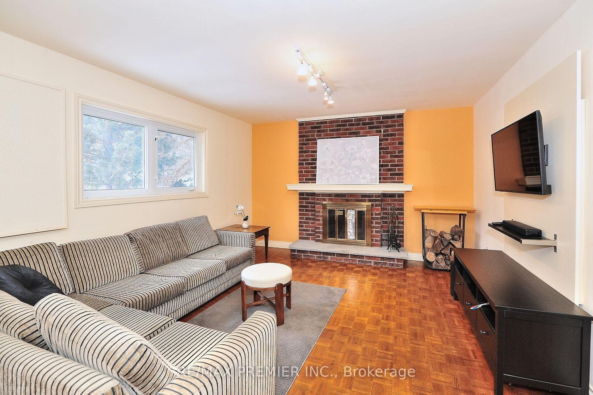 12 Altamont Road photo 16