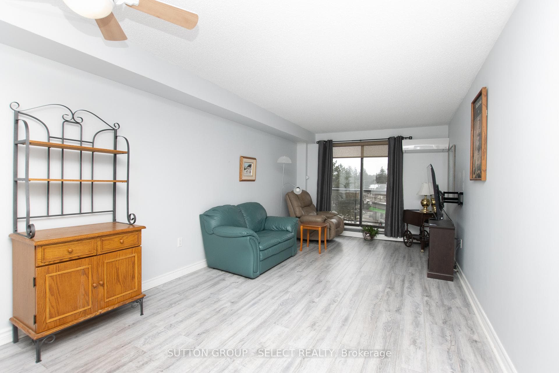 1255 Commisioners Road Unit 404 photo 11