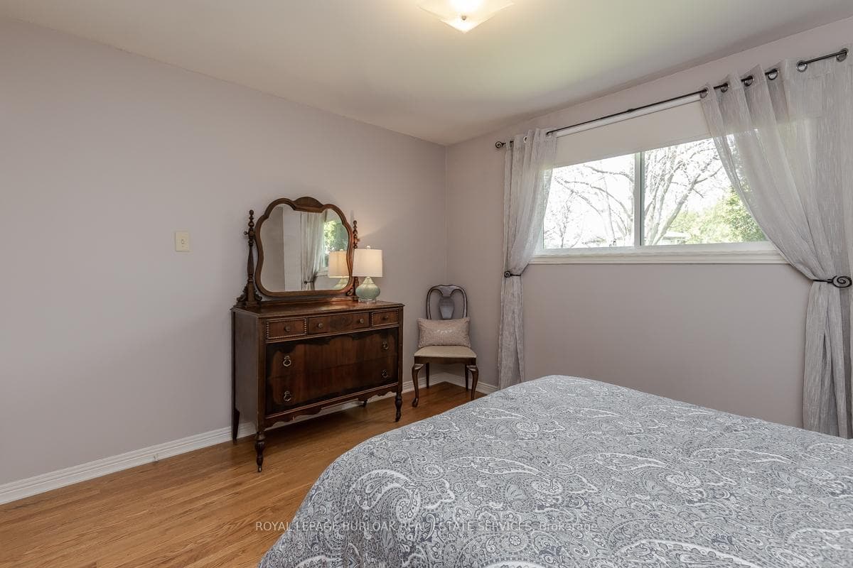 621 Laural Drive photo 33