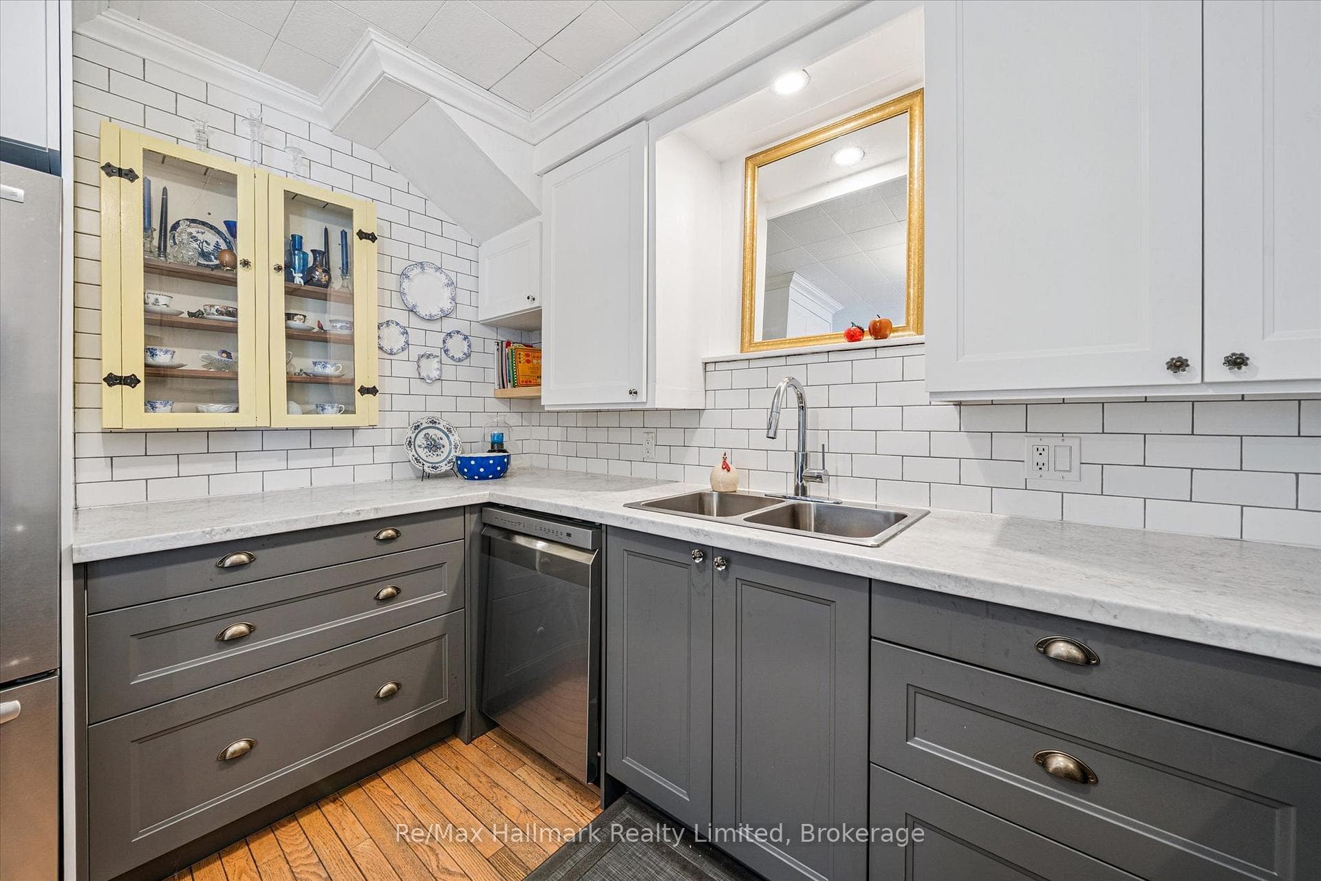 Full Backsplash Tile