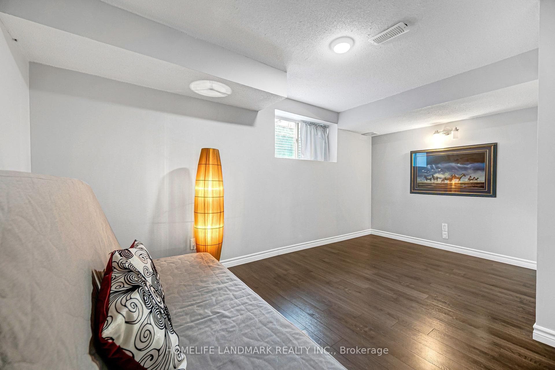 293 Murray Ross Parkway photo 34