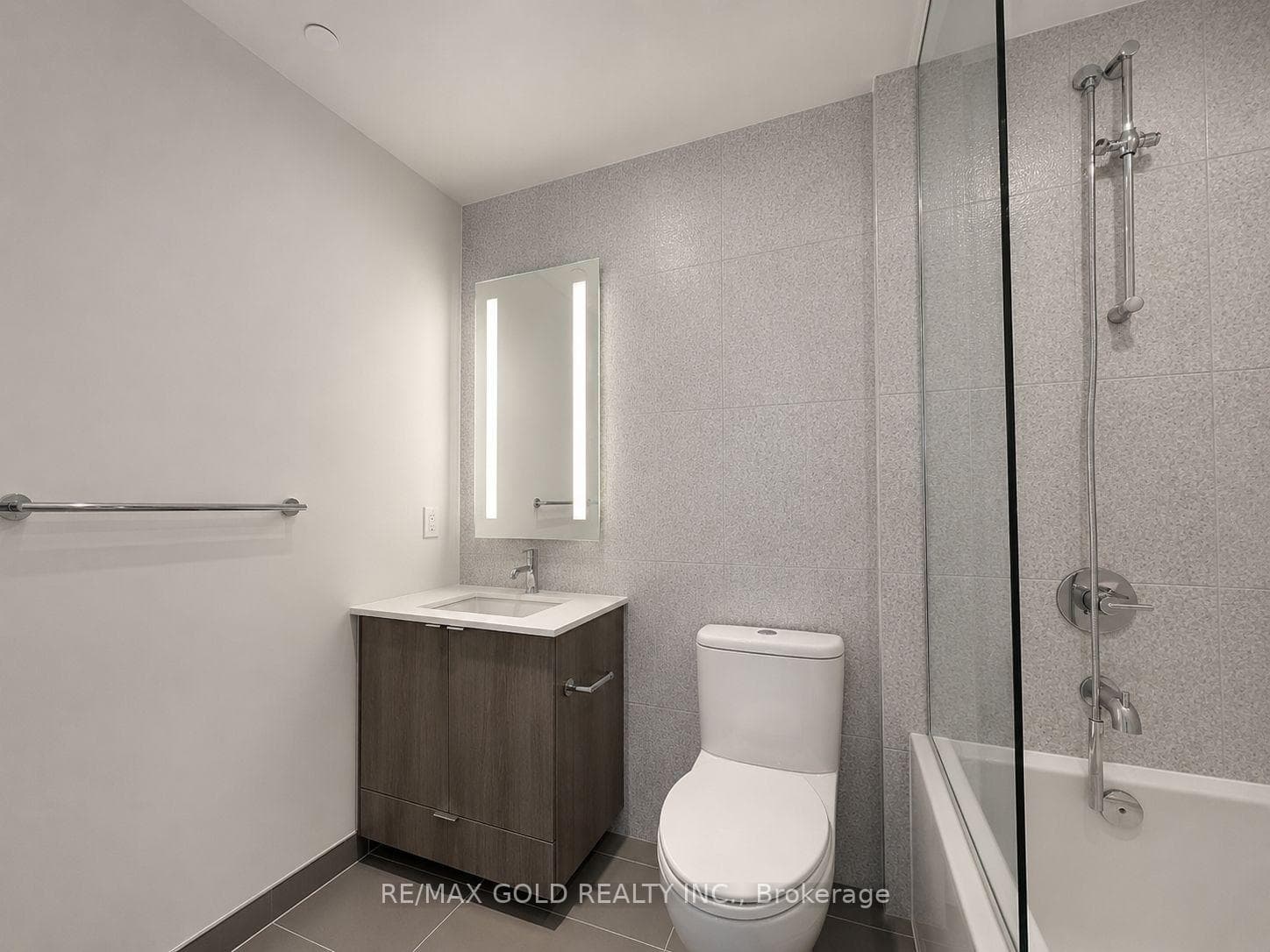 585 Bloor Street Unit 3515 photo 16