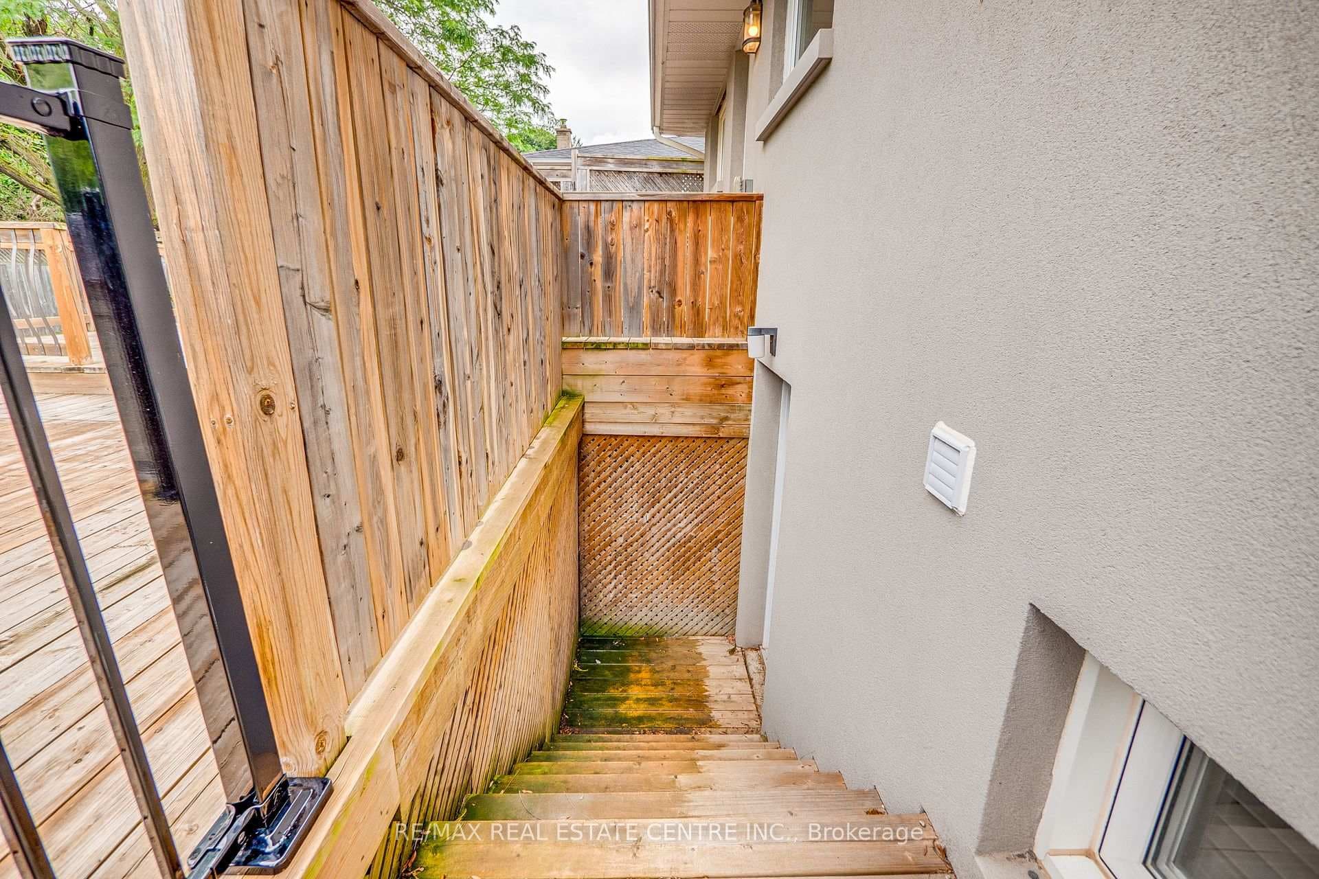 1222 Kensington Park Road photo 34