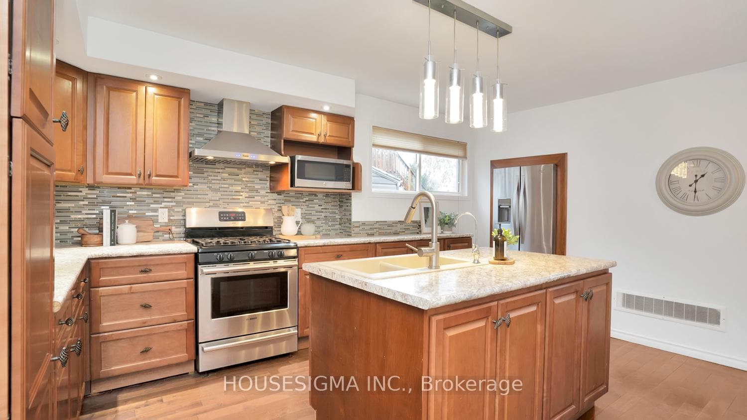 38 Glenwood Avenue photo 13