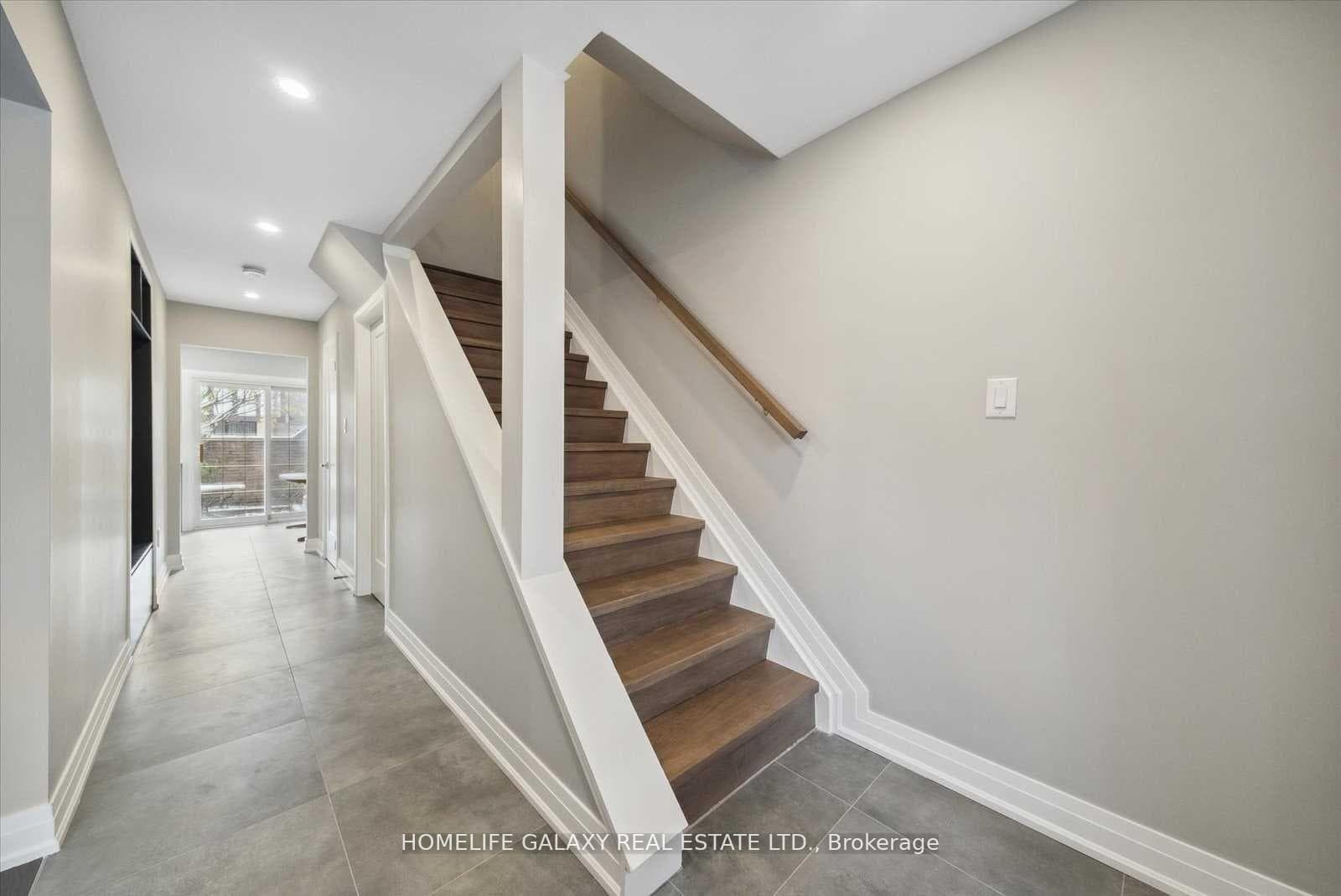 100 Burrows Hall Boulevard Unit 29 photo 5