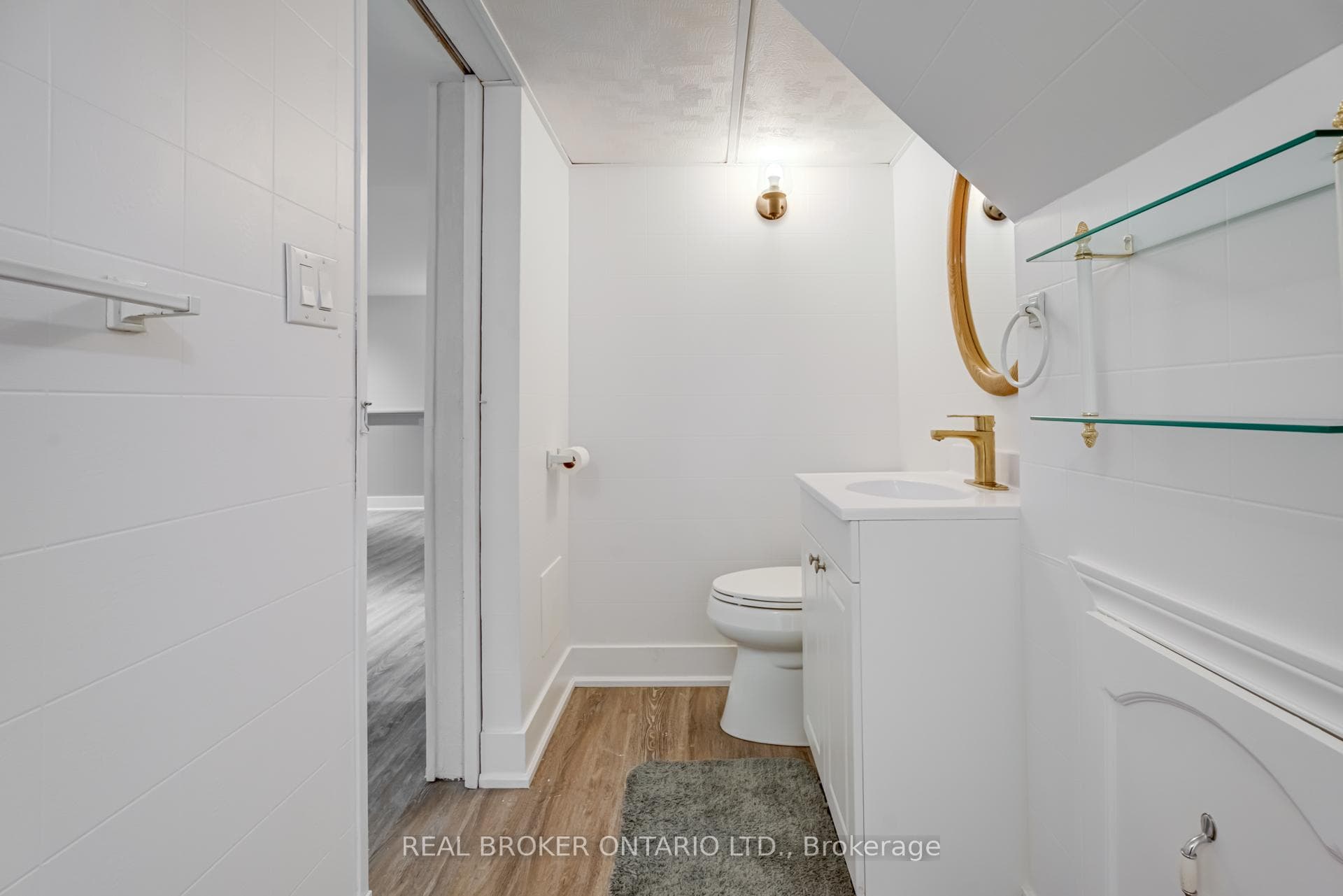 1145 Ridgecrest Avenue Unit Bsmt. photo 24