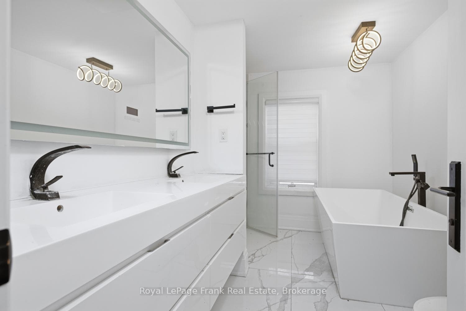 3531 Simcoe Street photo 18