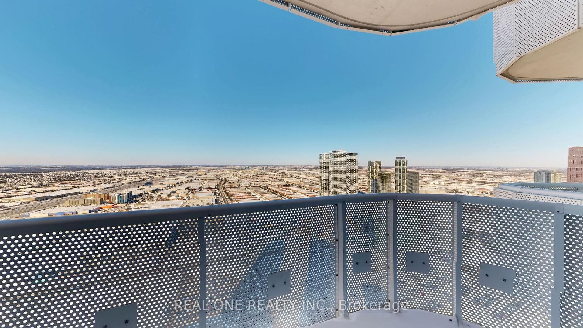 8 Interchange Way Unit 5206 photo 11