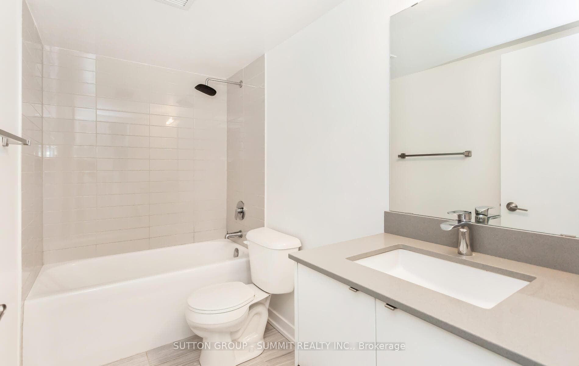 1137 Cooke Street Unit 207 photo 10