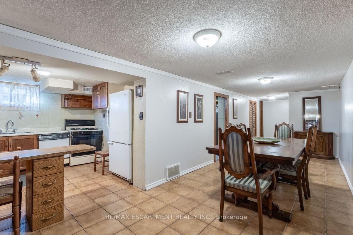 97 Strathearne Avenue photo 19