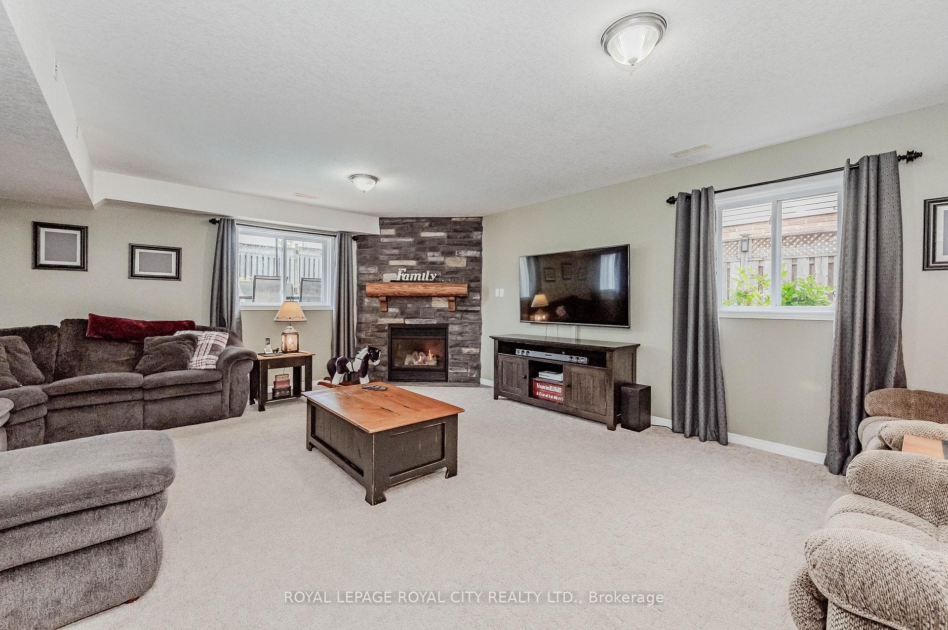 44 Althorp Drive photo 14