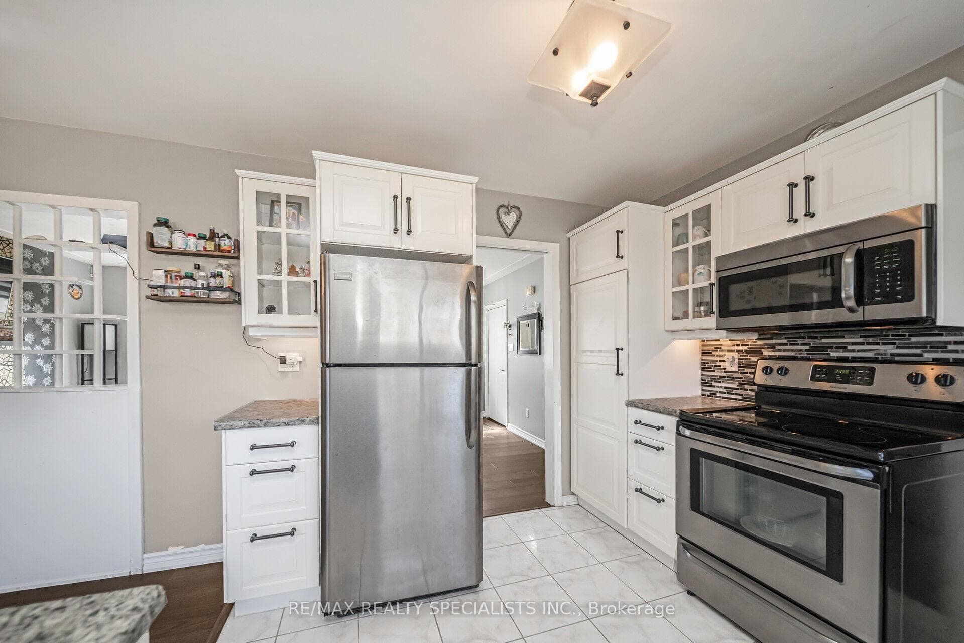 158 Hickson Drive photo 16