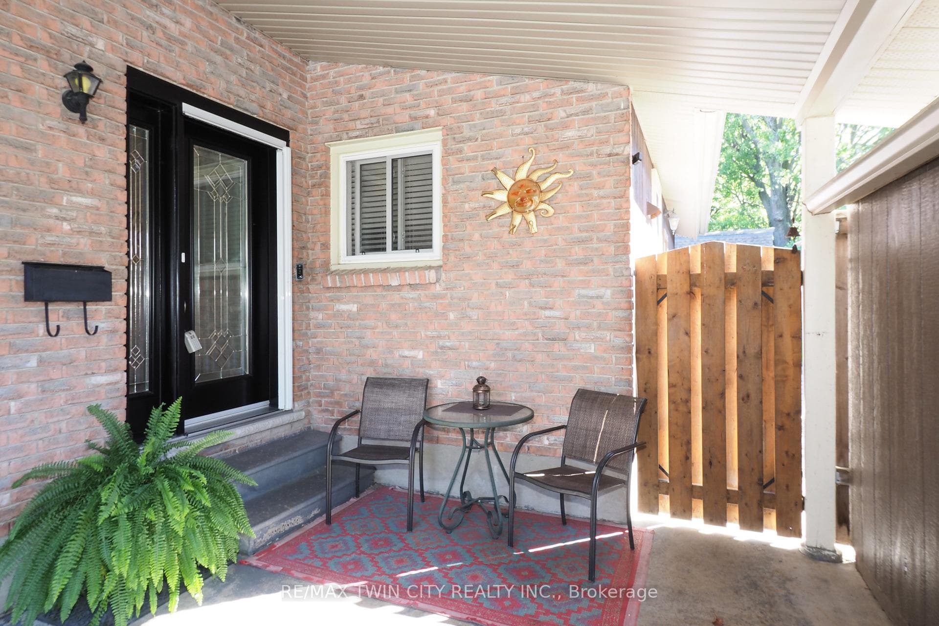44 Milton Avenue photo 5