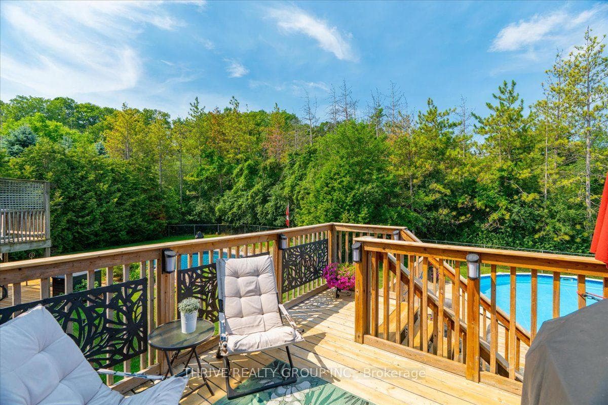 1571 Blackmaple Crescent photo 34