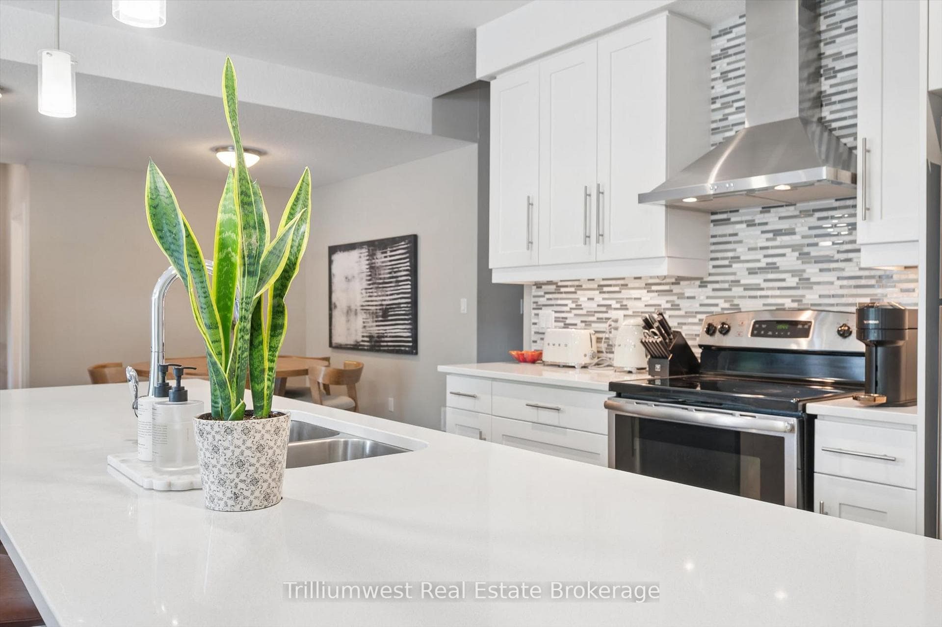 32 Arkell Road Unit 9 photo 8
