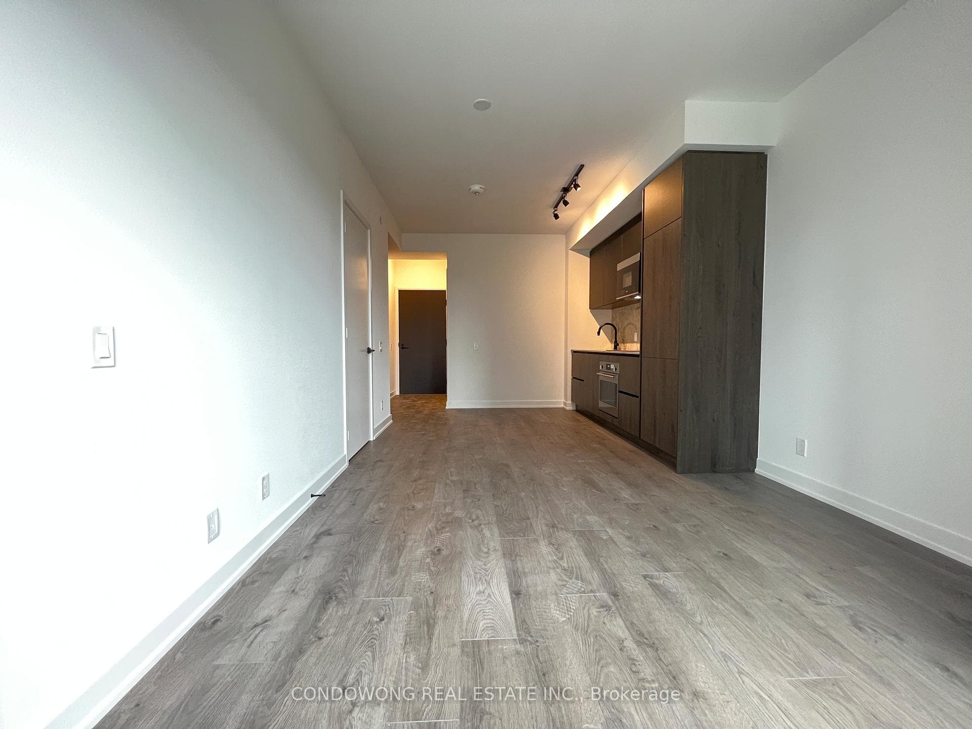 108 Peter Street Unit 625 photo 6