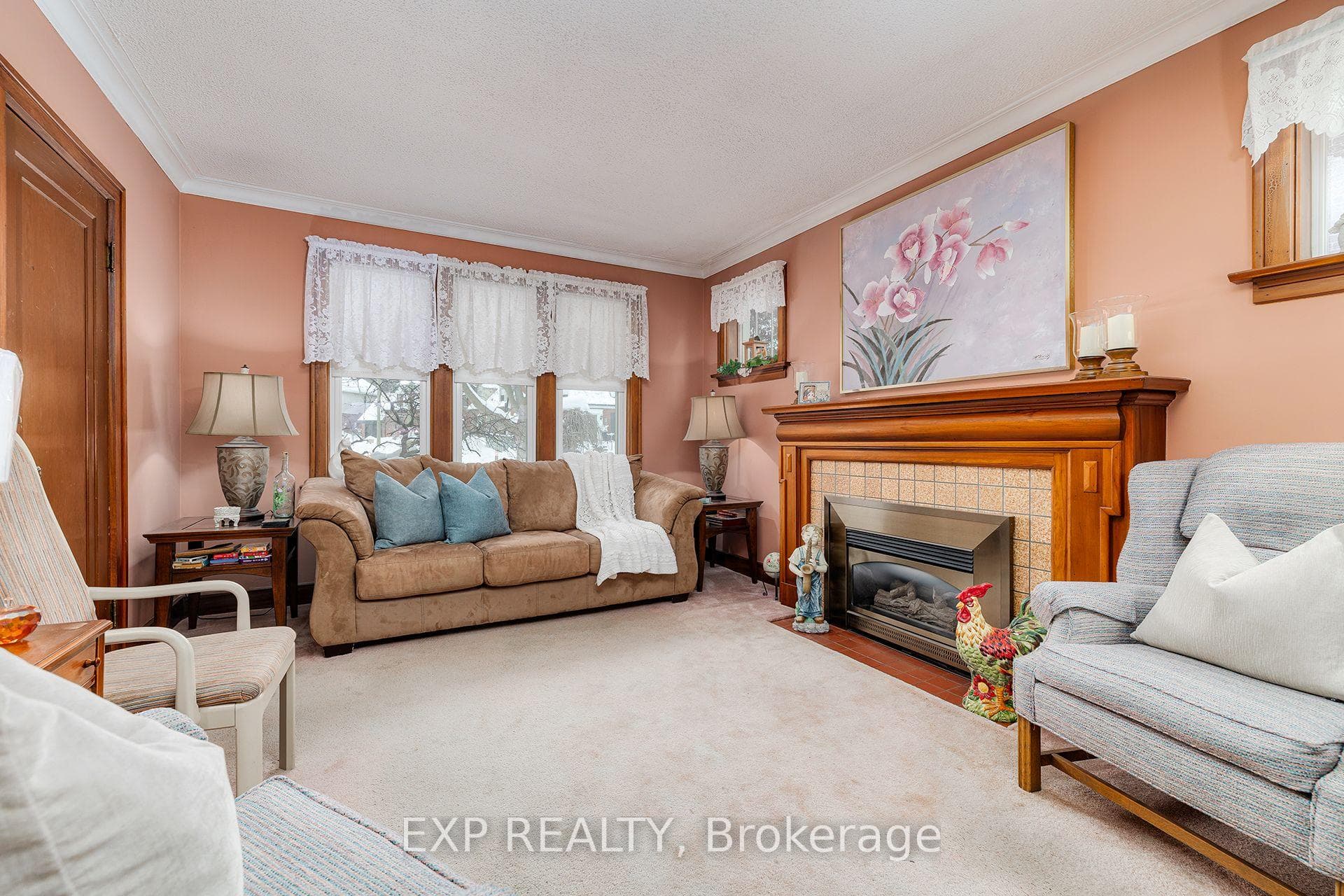 77 Borden Avenue photo 5