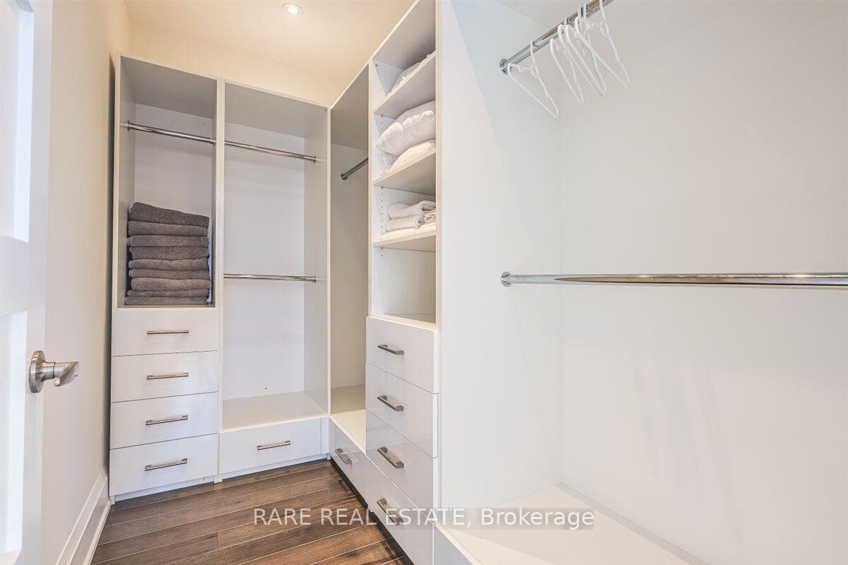 125 Craigmore Crescent photo 16
