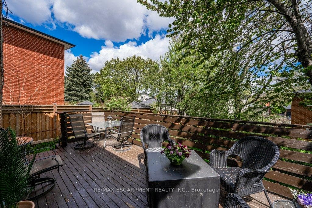 1503 Kenilworth Crescent photo 30