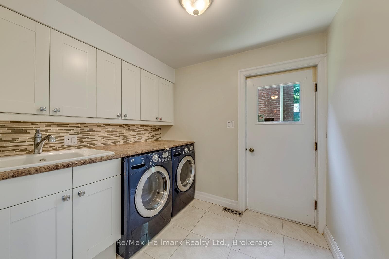 2251 Bennington Gate photo 24