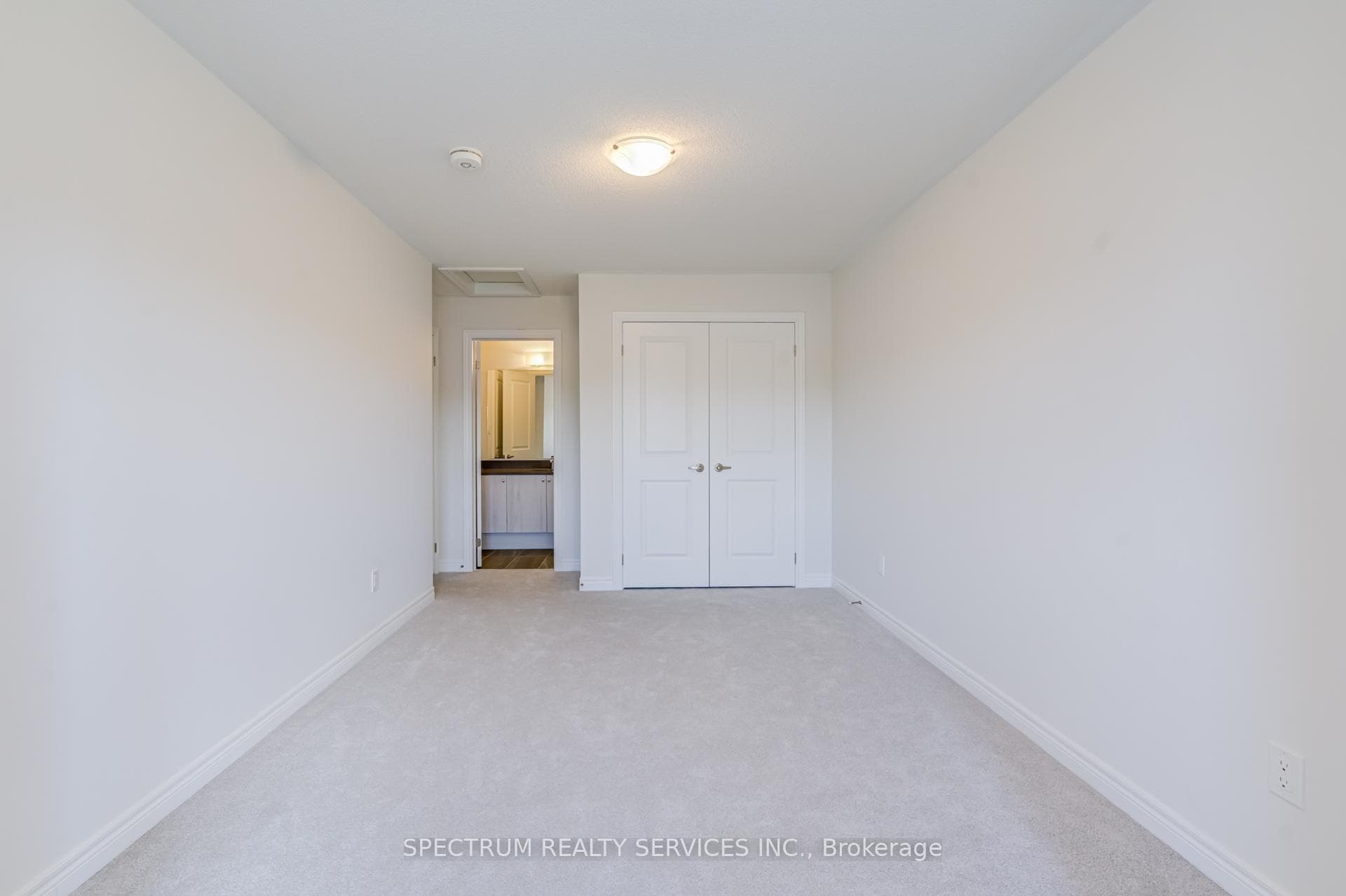 77 Muzzo Drive photo 40