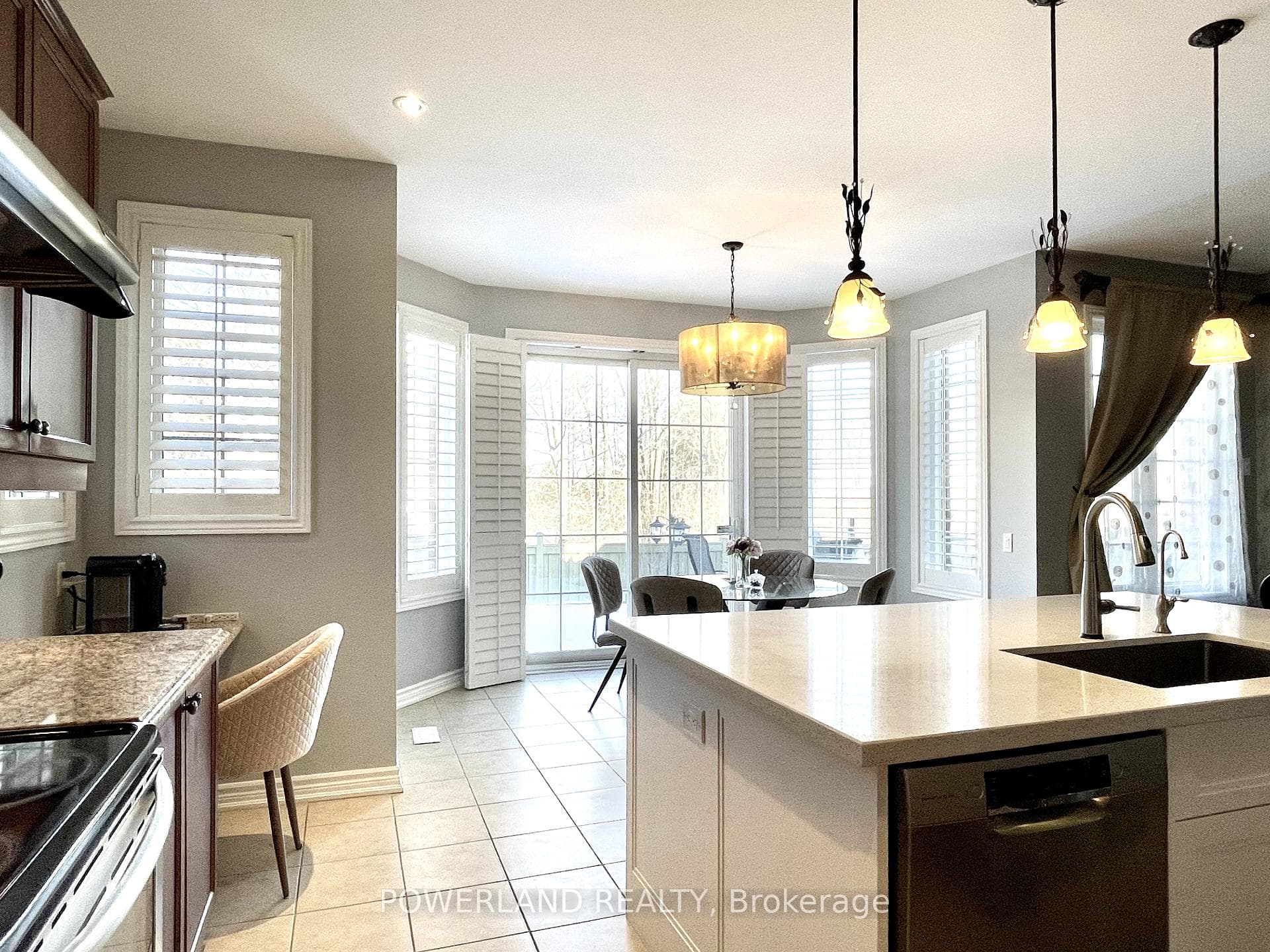 31 Vanda Drive photo 8