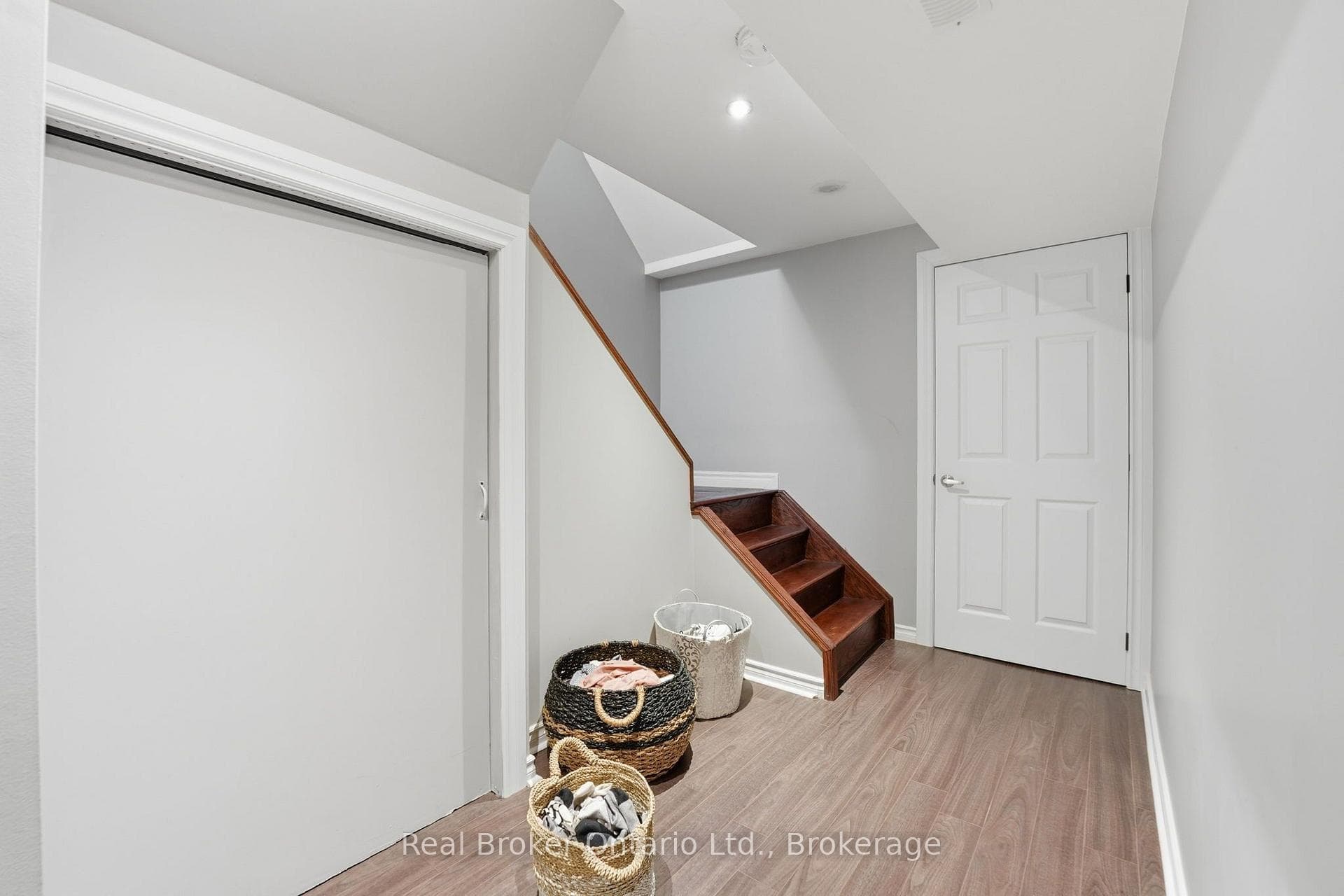 3293 Steeplechase Drive photo 36