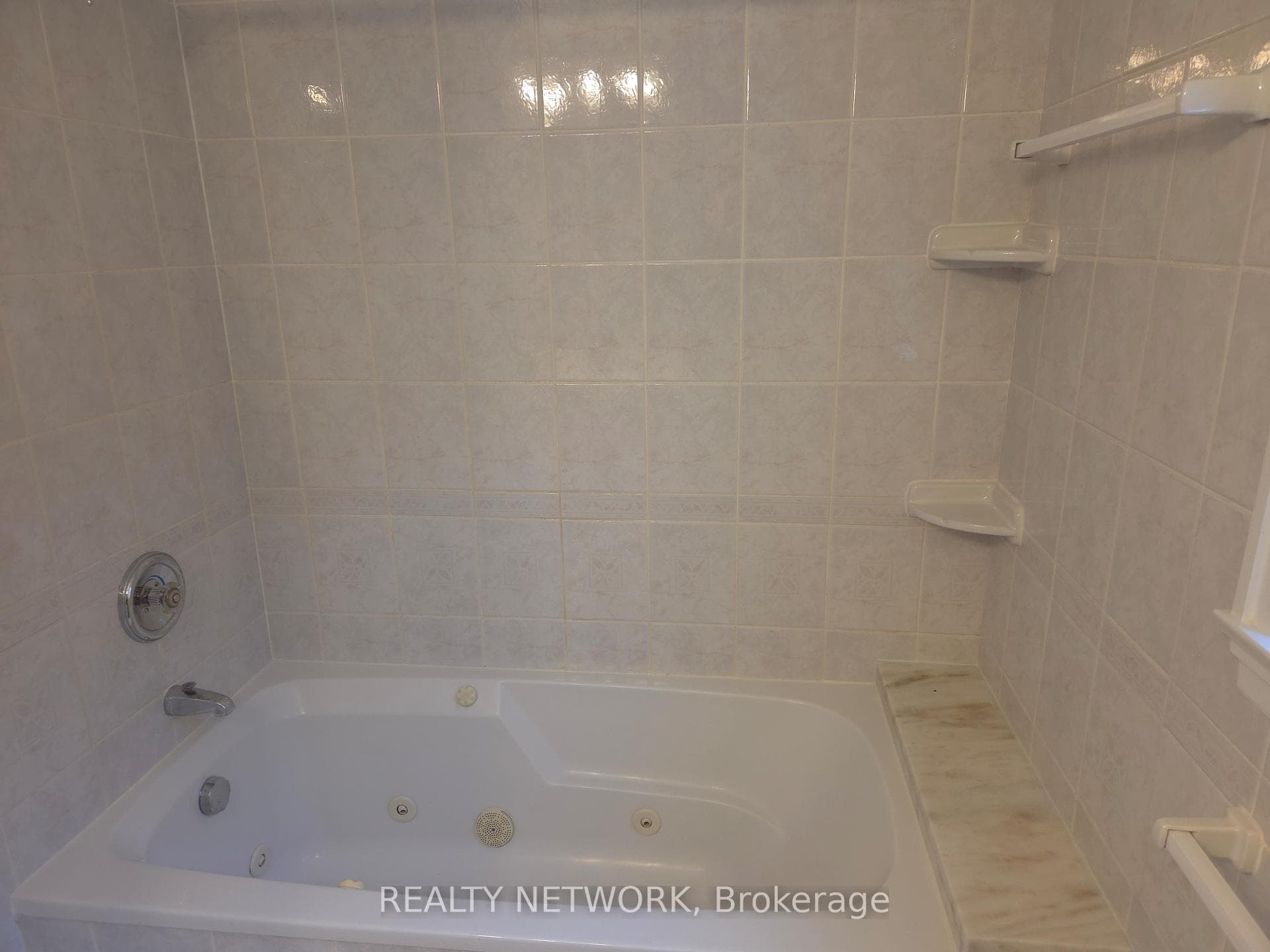 89 Elmsthorpe Avenue photo 17